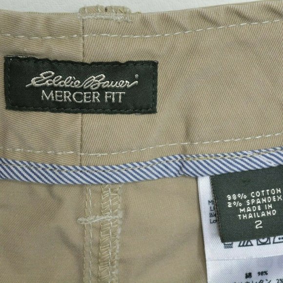 Eddie Bauer Size‎ 2 Womens MERCER Fit TAN Light BROWN Flap Pocket Khaki SHORTS - Picture 3 of 4